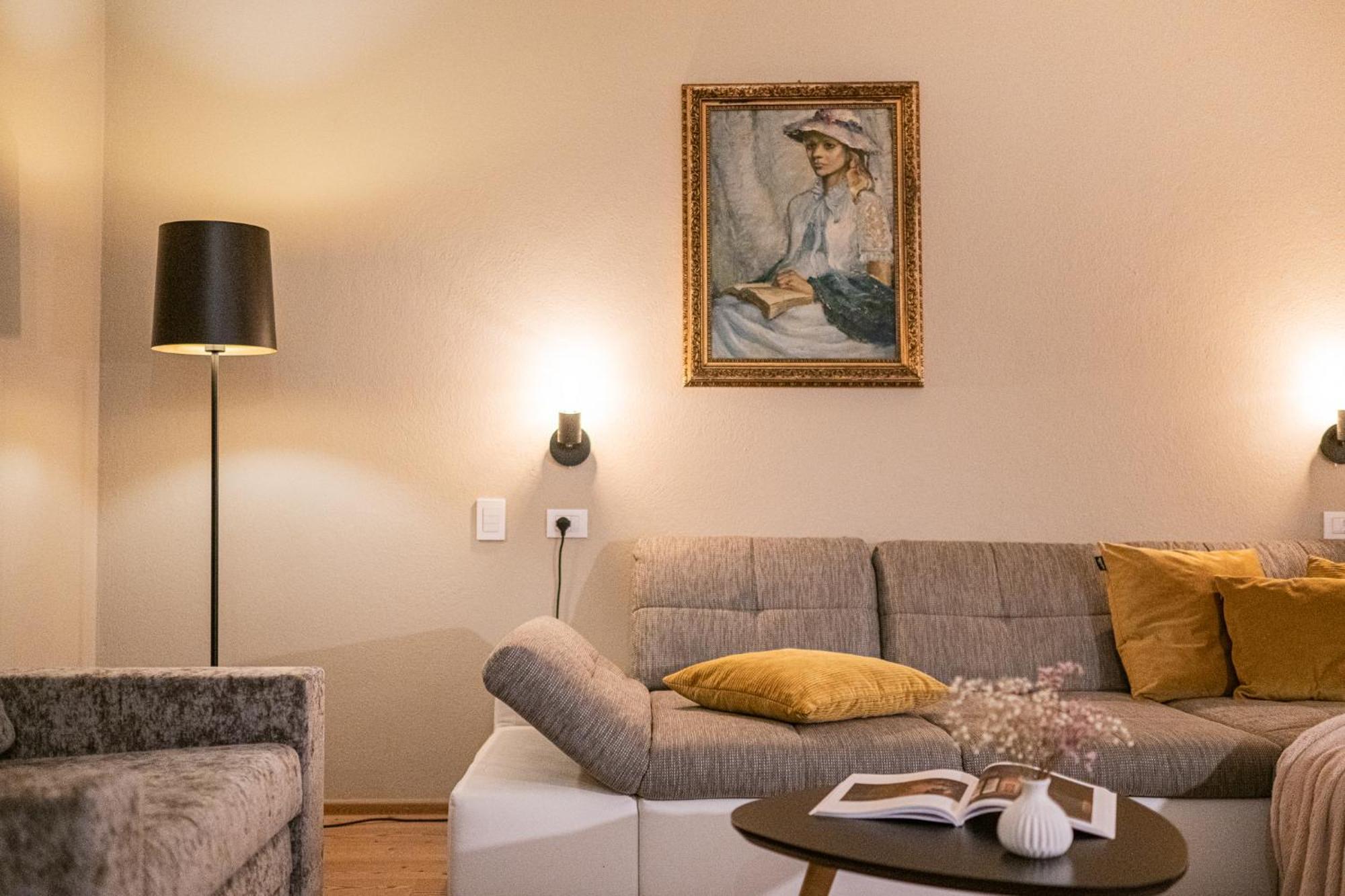 Myloisl Apartments Lutago Luaran gambar